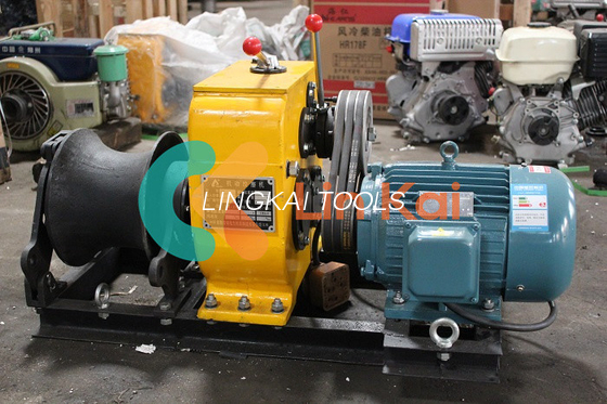 Máy kéo dây đai trống có thể tháo rời được 3KW / 4KW với bốn bánh